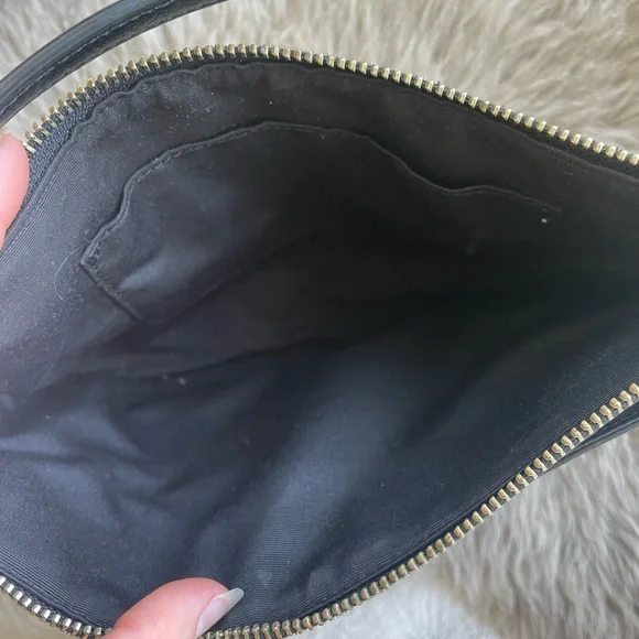 Preworn Coach Black F52881 Crossgrain Leather East West Pop Crossbody - Picture 8 of 9